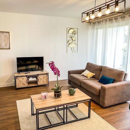 Apartament T3 Moderne Avec Balcon Terrasse Et Parking Gratuit Niort Zewnętrze zdjęcie