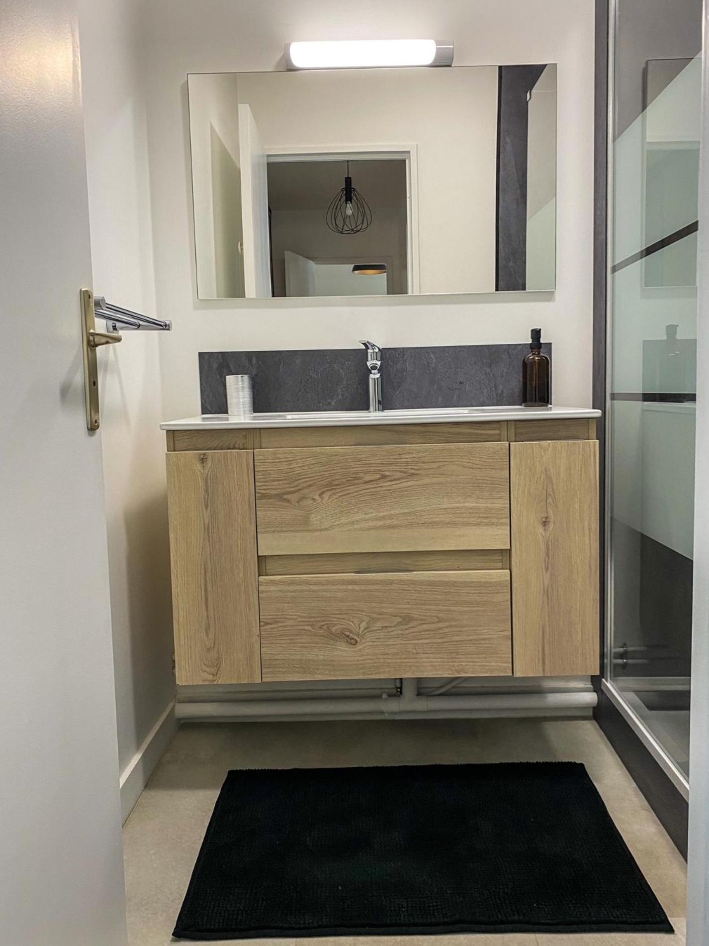 Apartament T3 Moderne Avec Balcon Terrasse Et Parking Gratuit Niort Zewnętrze zdjęcie