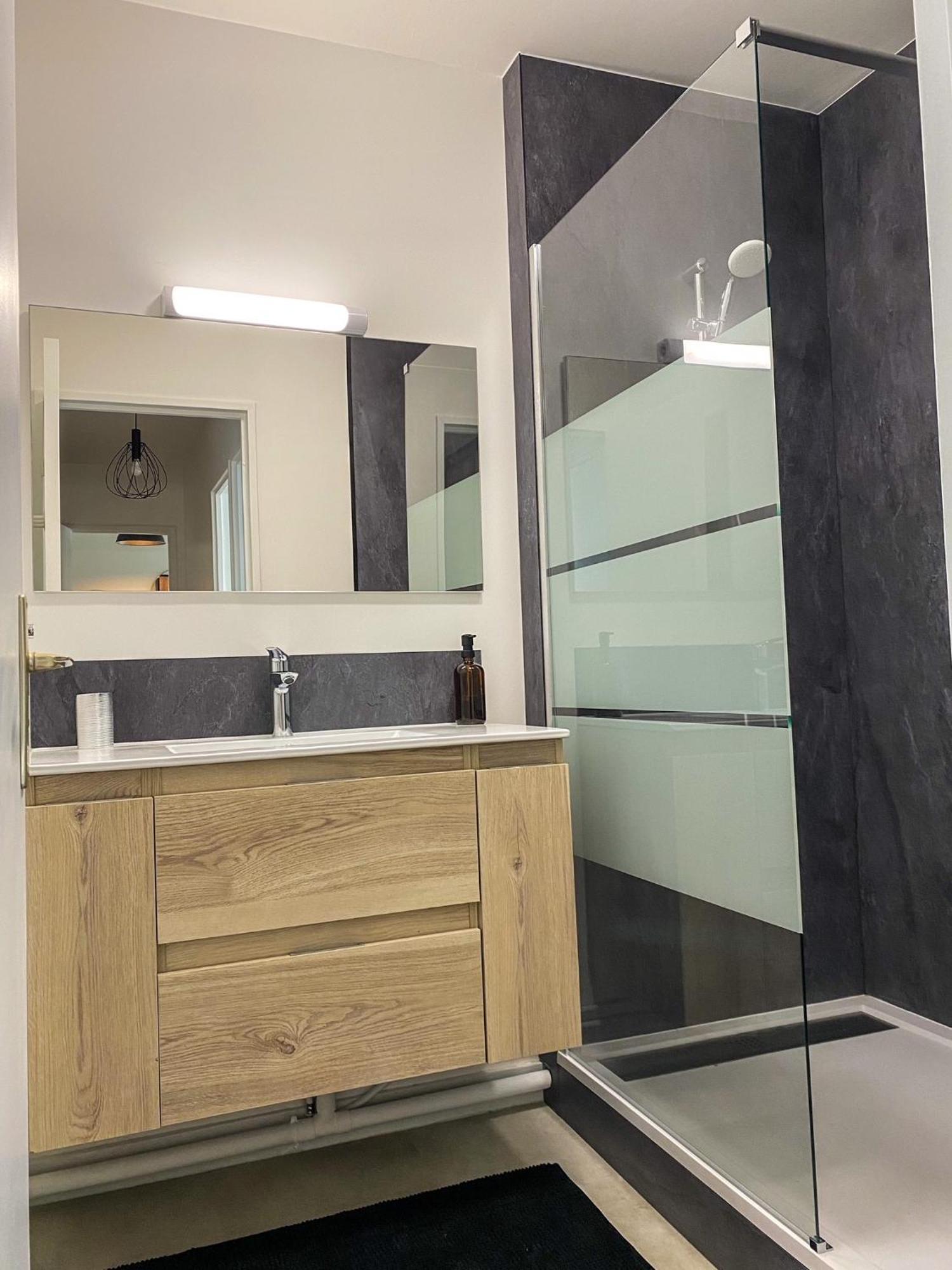 Apartament T3 Moderne Avec Balcon Terrasse Et Parking Gratuit Niort Zewnętrze zdjęcie