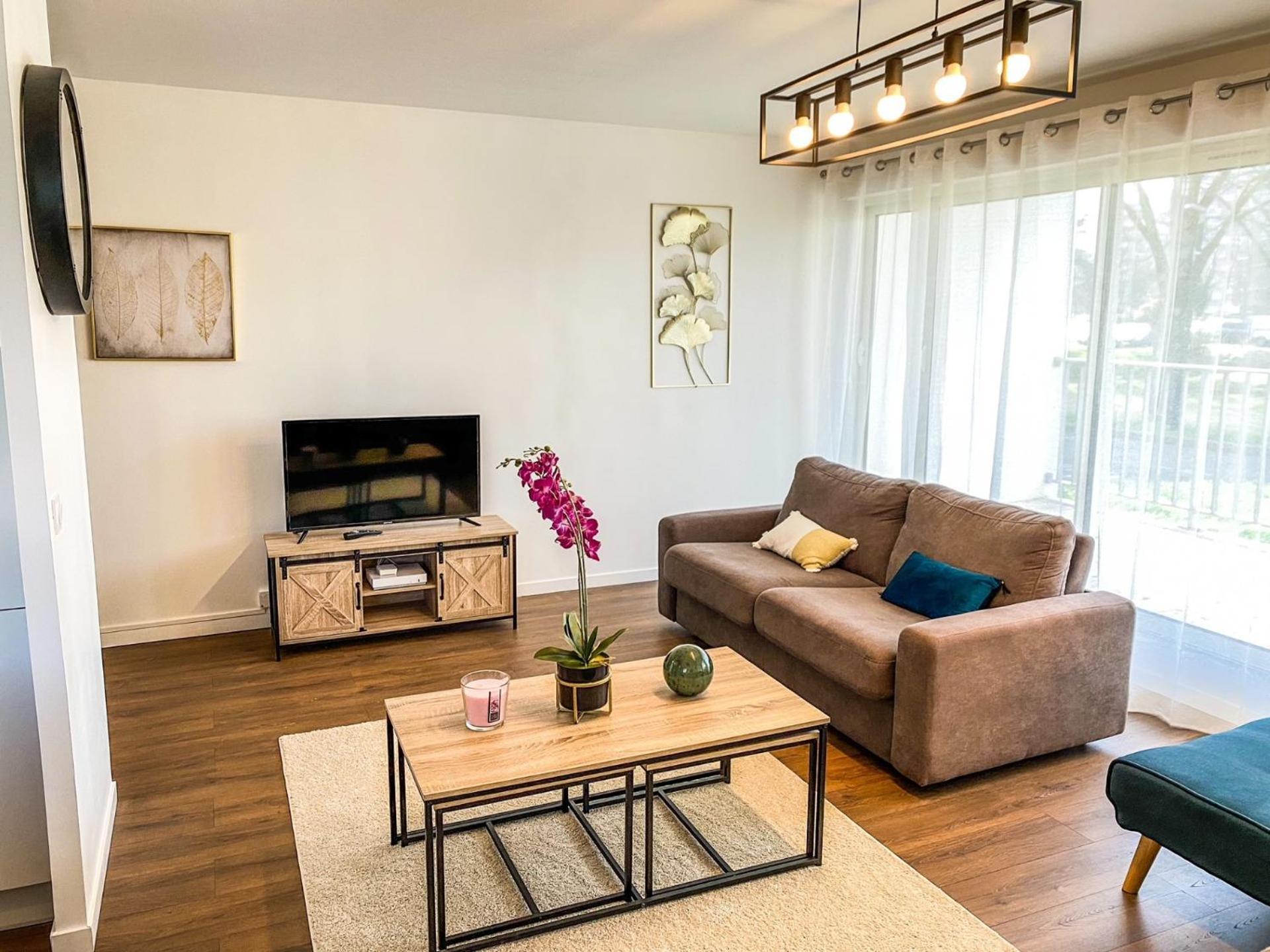 Apartament T3 Moderne Avec Balcon Terrasse Et Parking Gratuit Niort Zewnętrze zdjęcie